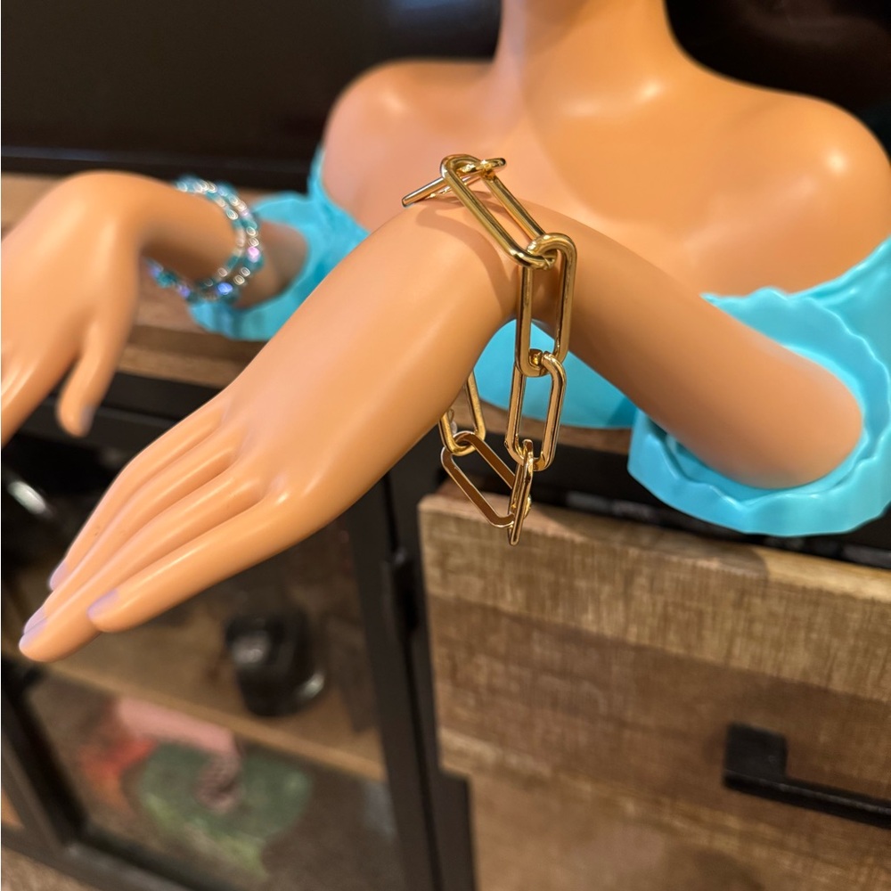 House of Harlow 1960 7” Gold Chunky Chain Bracelet